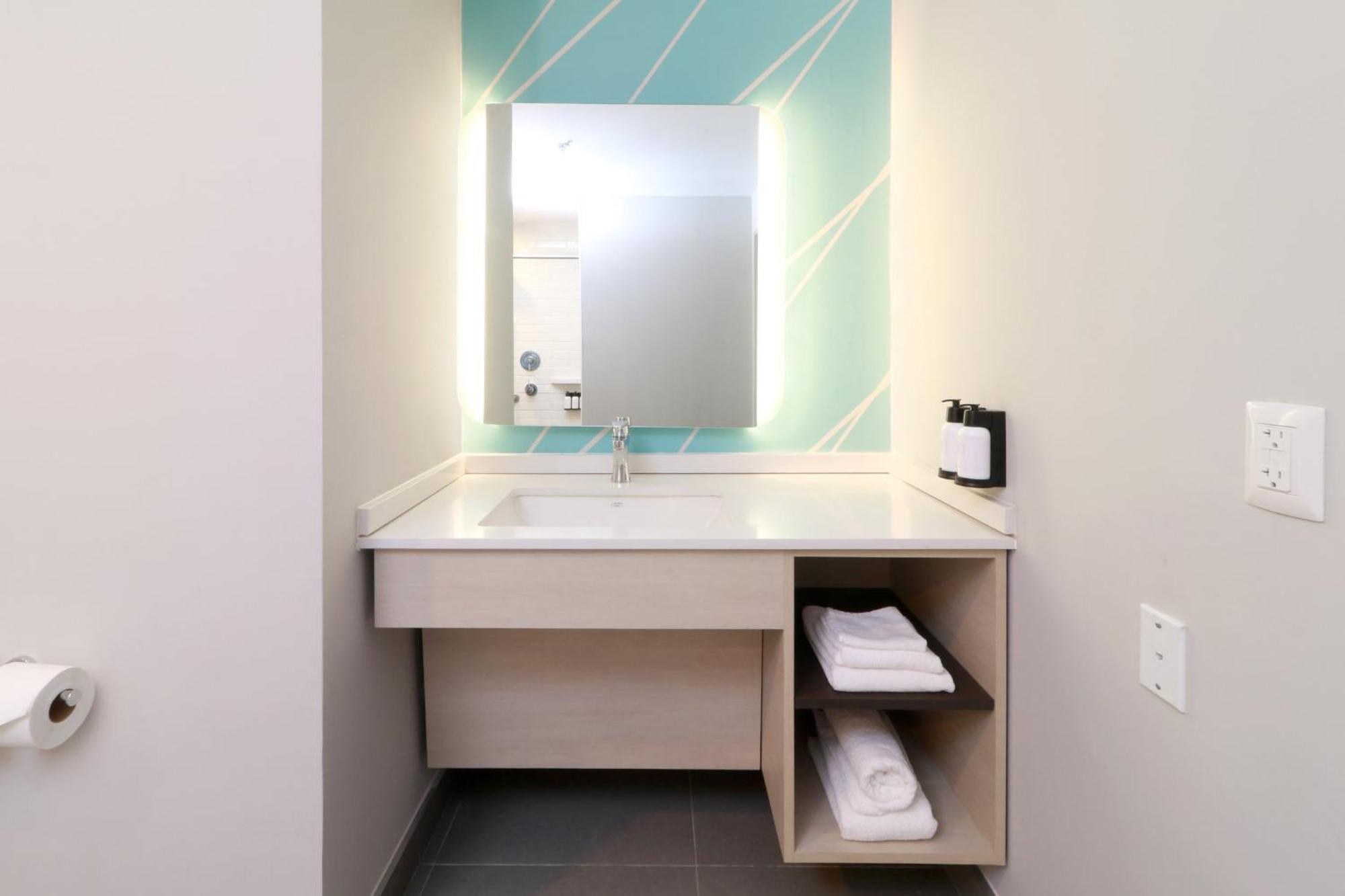 Avid Hotel - Fresnillo By Ihg Fresnillo de Gonzalez Echeverria Ngoại thất bức ảnh